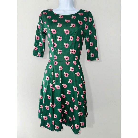 Unique Vintage Dresses & Skirts - Unique Vintage GB Fit and Flare Dress XS‎ Floral Green Pink Flower Power